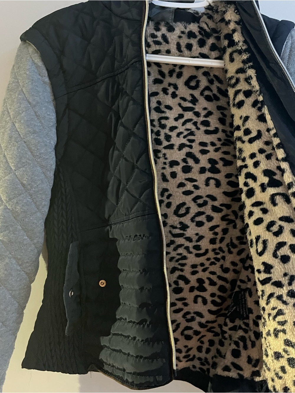 Navy Blue Outer Edge Quilted Vest w/ Leopard print lining